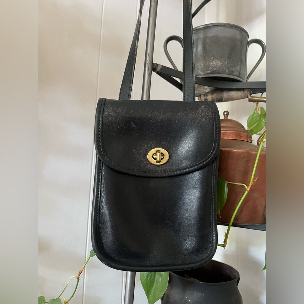 Vintage Coach crossbody